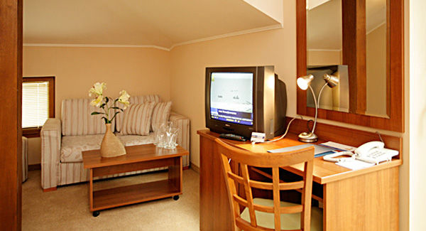 Uniqato Hotel Стара-Загора Экстерьер фото