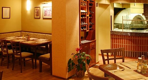 Uniqato Hotel Стара-Загора Экстерьер фото