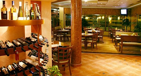Uniqato Hotel Стара-Загора Экстерьер фото
